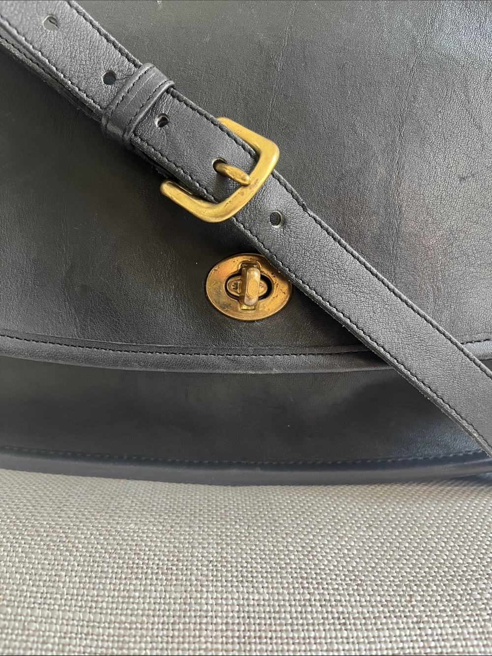 Coach Vintage NYC City Bag 9790 Black Leather Shoulder Bag EUC - Picture 4 of 14
